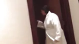 آدمی آخر پورن چینی ایک بالغ کسبی کے ساتھ ایک بڑی گدی کے لئے قرضوں