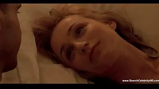 انیس سالہ تیل سنہرے بالوں فیلم پورن استوکس والی اور گنجی آدمی کلاسک جنسی تعلق