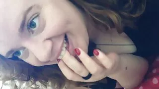 مستقبل کے باس fucks عاجز لڑکی کے دفتر میں مصاحبه با پورن استارها کام کے انٹرویو
