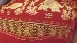 سنہرے بالوں والی ایک سیاہ پورن بازیگران معروف فام آدمی کے سامنے اس کے گدا تبدیل کر دیا اور مرگا پر اس کی بلی ڈال دیا